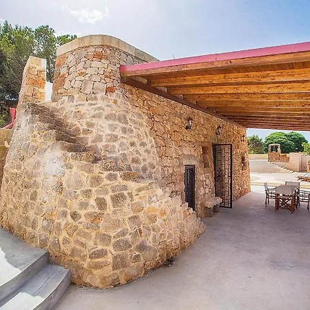 度假居 Holiday Sleeps 4 With Air Con *